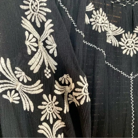 Free People Black Peasant Tunic Mini Dress Ivory Floral Embroidery High Low - Picture 3 of 6